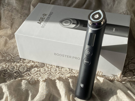 Medicube AGE-R Booster Pro инновационный портативный аппарат