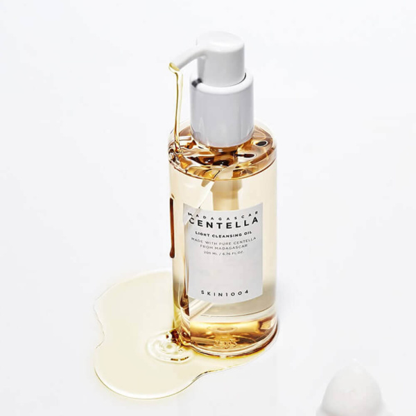 Skin1004 Madagascar Centella Light Cleansing Успокаивающее гидрофильное масло с центеллой